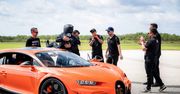Legalnie pojechali 400 km/h. Bugatti zaprosiło właścicieli Chirona na specjalny tor
