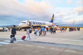 Koniec taniego latania? Ryanair ogłasza podwyżki cen biletów