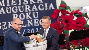Nowy rok szkolny 2026/27 w Toruniu oficjalnie otwarto w Szkole Podstawowej nr 17 [zdjęcia]