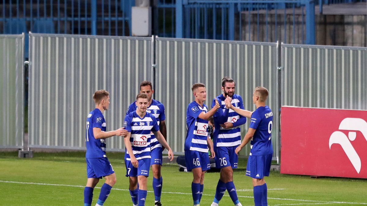 Newspix / PIOTR KUCZA / Na zdjęciu: piłkarze Wisły Płock