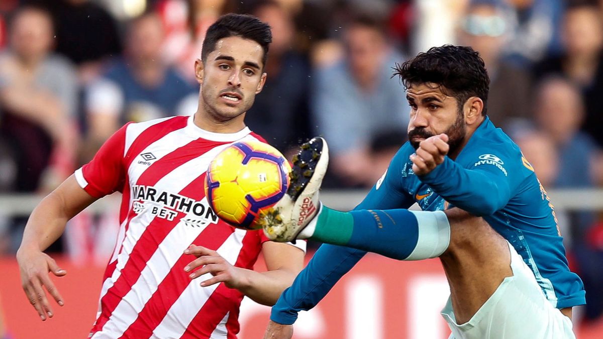 PAP/EPA / Enric Fontcuberta / Na zdjęciu:  Juanpe Ramirez (z lewej) i Diego Costa