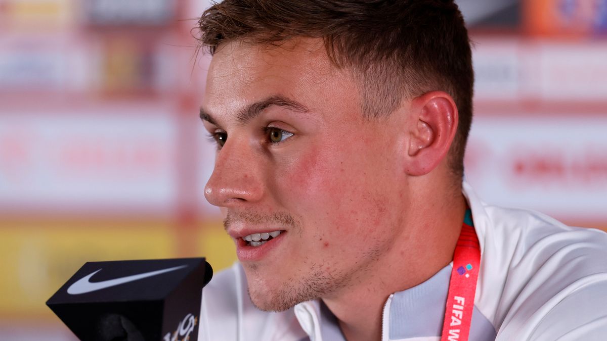 PAP/EPA / RONALD WITTEK / Na zdjęciu: Szymon Żurkowski