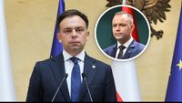Andrzej Domański i Karol Nawrocki (w  kółku)