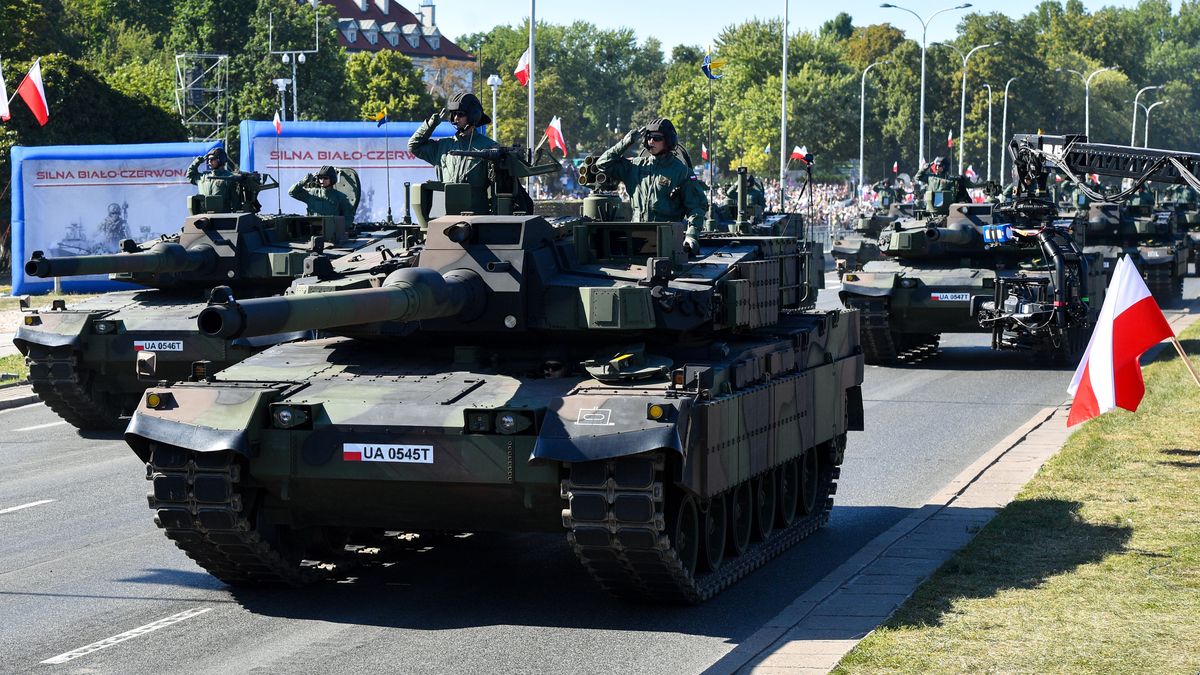 czo�gi K2
Radek Pietruszka
15 sierpnia, czo�g K2, defilada, przejazd, silna bia�o czerwona, si�y zbrojne, Wis�ostrada, wojsko, �o�nierze