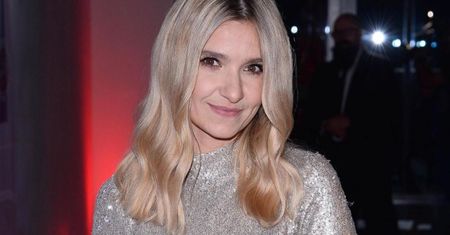 Joanna Koroniewska w stroju kąpielowym. Mówi o samoakceptacji i kreacjach, jakie tworzy się na Instagramie