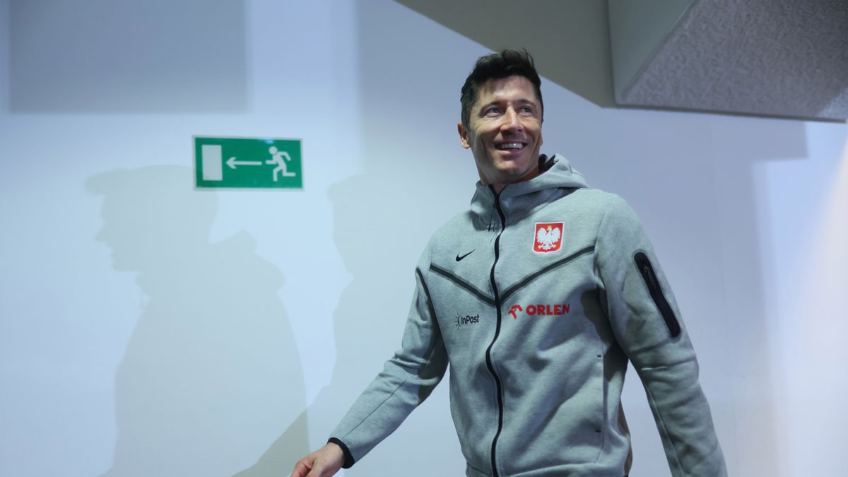 PAP/EPA / Leszek Szymański / Na zdjęciu: Robert Lewandowski