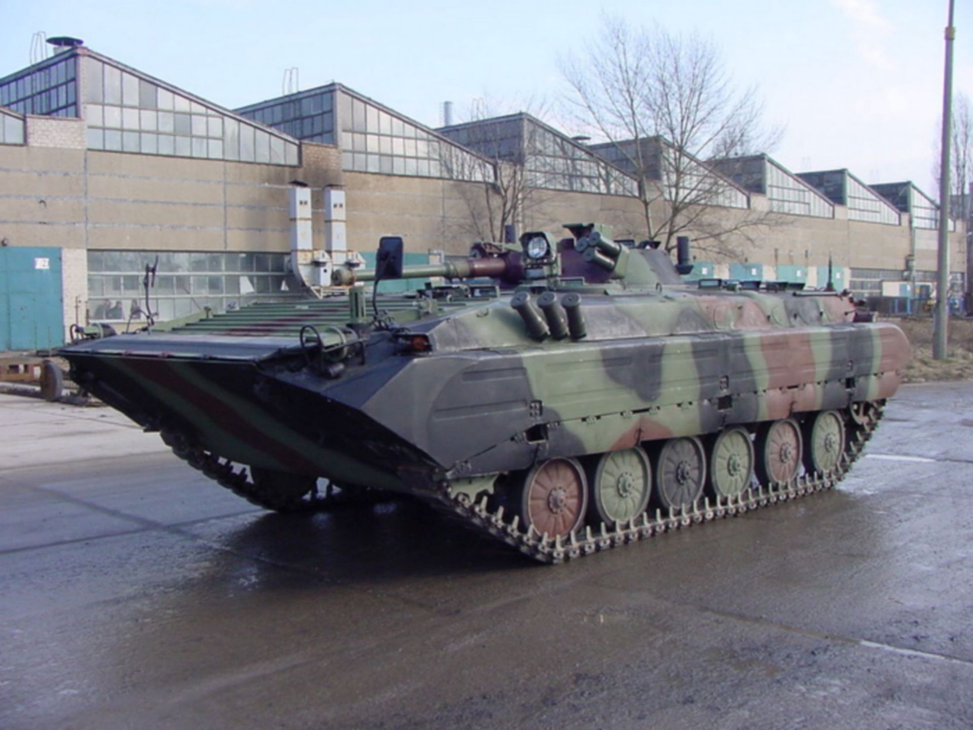 BWP-1M Puma - pierwotny wariant modernizacji, bez zmiany uzbrojenia
