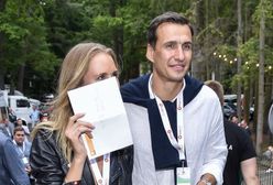 Jarek Bieniuk na jachcie z ukochaną. Fanka: "Patrzy pan z ogromną miłością"