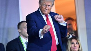 "Skorumpowany i niekonstytucyjny" mechanizm. Donald Trump pozwany