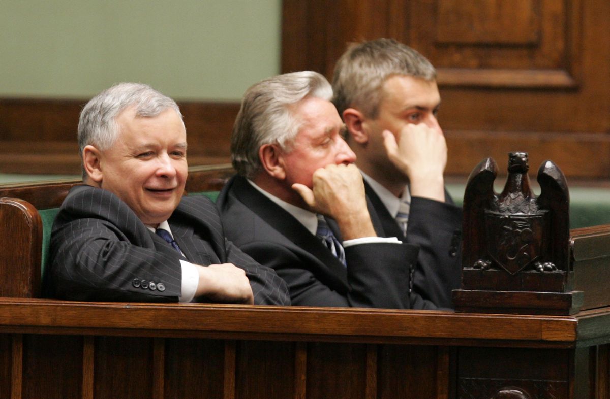 Samoobrona RP. Reaktywacja - Na zdjęciu: Jarosław Kaczyński, Andrzej Lepper i Roman Giertych podczas debaty w Sejmie w 2006 roku