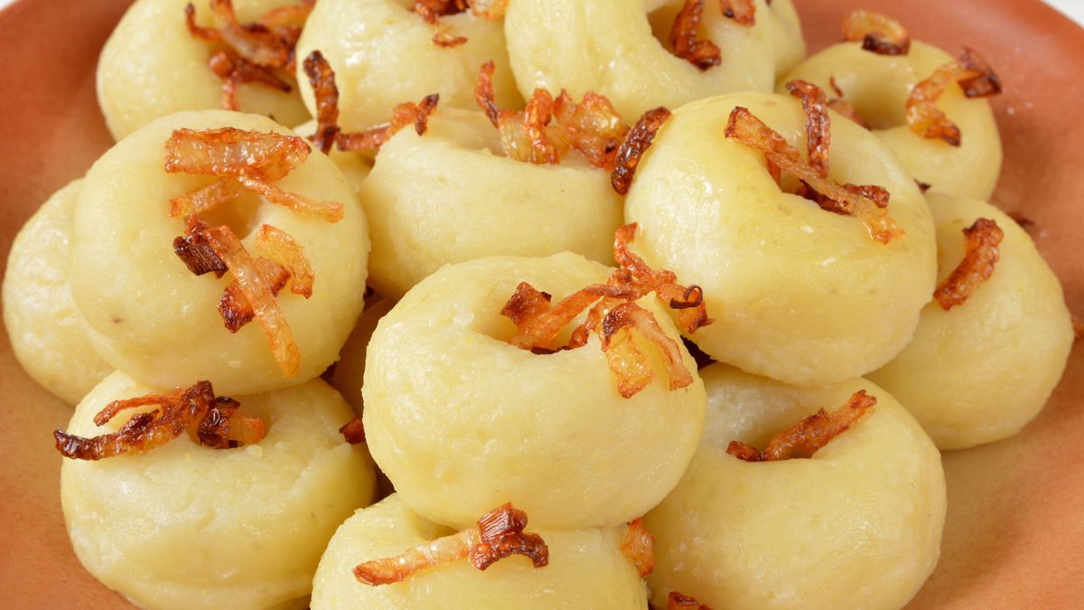 Tak zrobisz idealne kluski śląskie