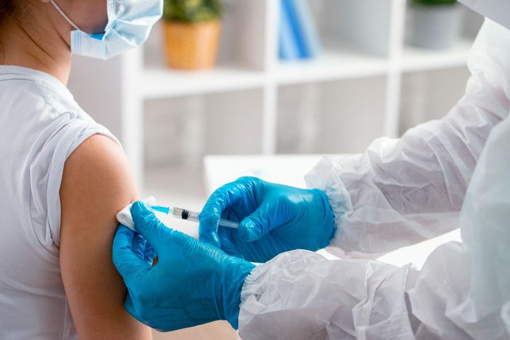 16 grudnia ruszyła specjalna infolinia - 989 dotycząca szczepień przeciwko koronawirusowi