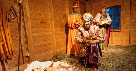 Zniszczyli szopkę betlejemską w Łodzi. Uszkodzili figurkę Jezusa