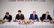 Nowa umowa Toyoty i Daimlera. W tle rozwój napędu wodorowego