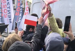 Przyszła na wiec Mentzena, żeby mu wygarnąć. Inne biją brawo