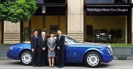 Rolls-Royce otworzył nowy salon sprzedaży w Szanghaju