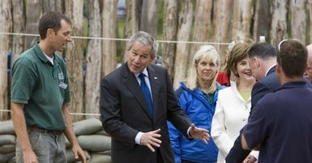 Bush na 400-lecie Jamestown mówił o "promocji demokracji"