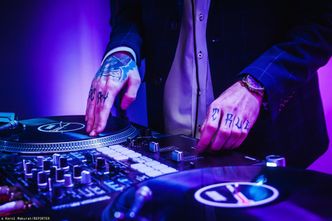 Ile zarobi DJ podczas karnawału?