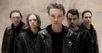 Jamie Campbell Bower z zespołem Counterfeit na koncertach w Polsce