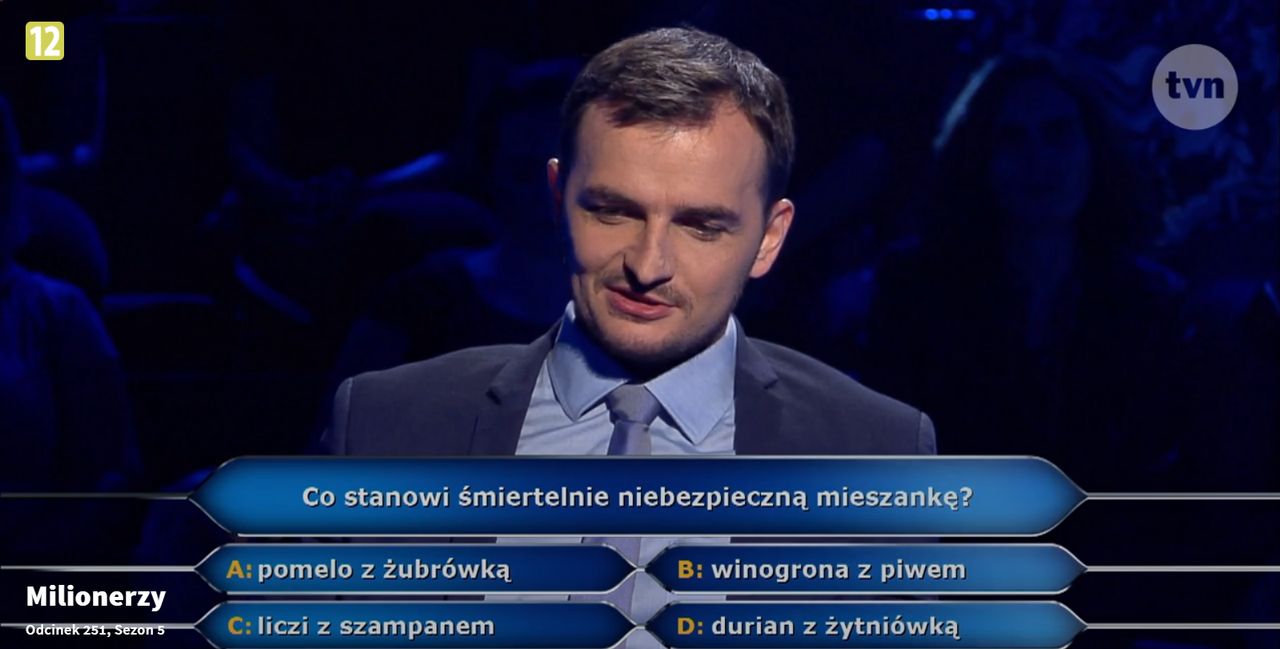 Pytanie o niebezpieczną mieszankę w ''Milionerach''. Połączenie alkoholu z owocami