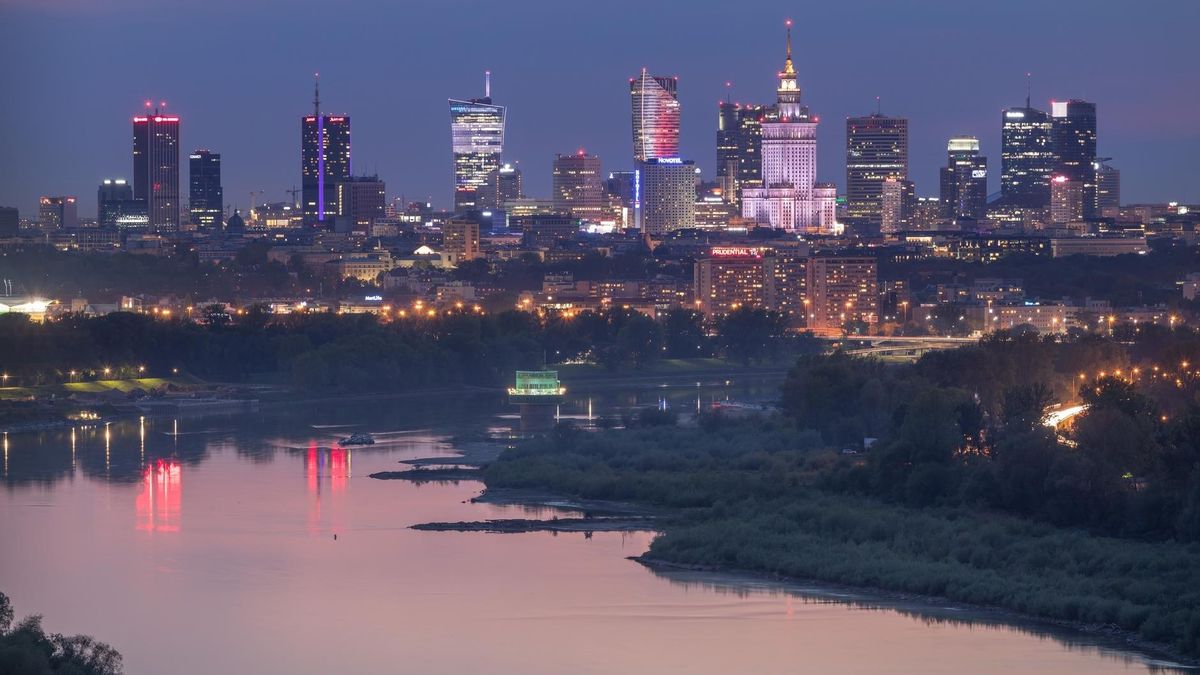 Na razie w Warszawie pojawiło się 18 samochodów dostawczych na minuty od CityBee, ale ma ich być więcej
