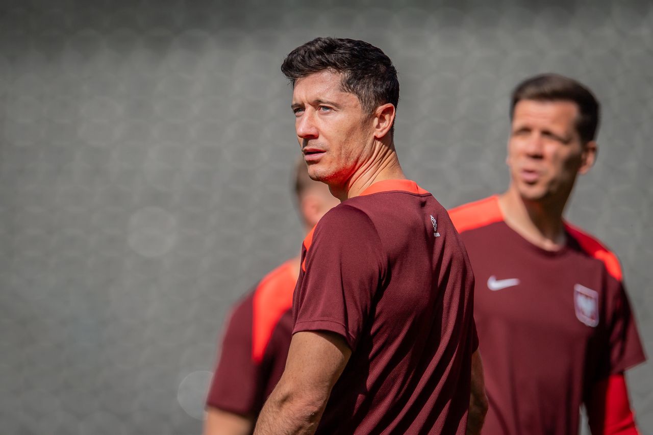 Robert Lewandowski podczas treningu. (Photo by Luciano Lima - UEFA/UEFA via Getty Images)