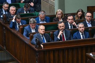 Nagrody w rządzie Tuska. Miliony dla urzędników