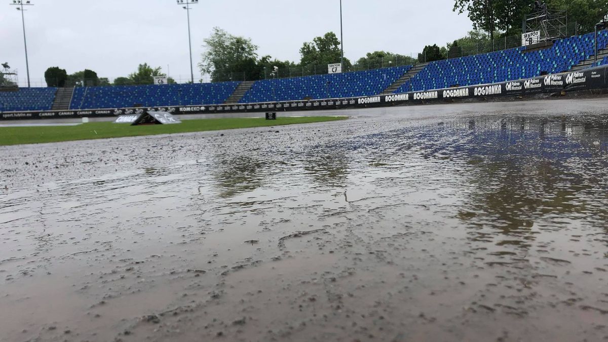 Zdjęcie okładkowe artykułu: WP SportoweFakty / Michał Mielnik / Na zdjęciu: Tor po opadach deszczu