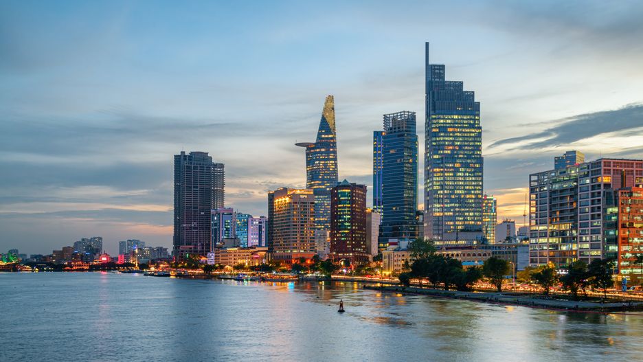 Lotnisko ma postać ok. 40 km od Ho Chi Minh City
