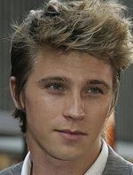 Garrett Hedlund podróżuje po Ameryce