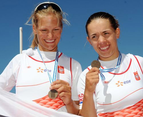 Julia Michalska (L) i Magdalena Fularczyk (R) /  fot. PAP