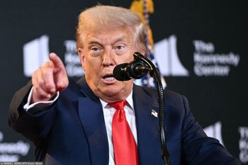 Trump chce spotkania z Putinem i Zełenskim. "Niemal natychmiast"
