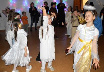 Suchedniów: Bal Wszystkich Świętych. Zabawa kilkudziesięciu dzieci. Zobacz zdjęcia