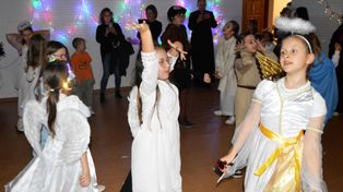 Suchedniów: Bal Wszystkich Świętych. Zabawa kilkudziesięciu dzieci. Zobacz zdjęcia