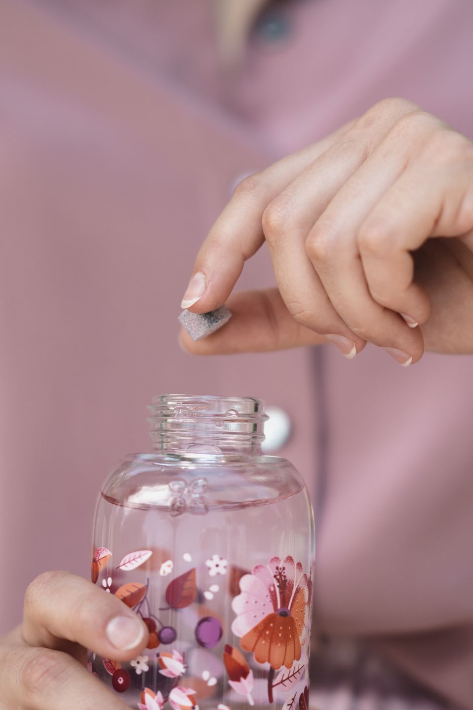 Butelka na wodę z kwiatowym printem