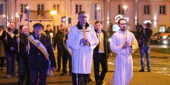 Włocławek: Modlą się, zamiast straszyć. Na plac Wolności wyjdzie procesja