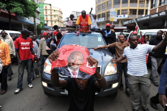 Wybory w Kenii. Uhuru Kenyatta wygrywa