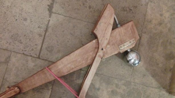 Idealne narzędzie do eksterminacji zombie [wideo] 1