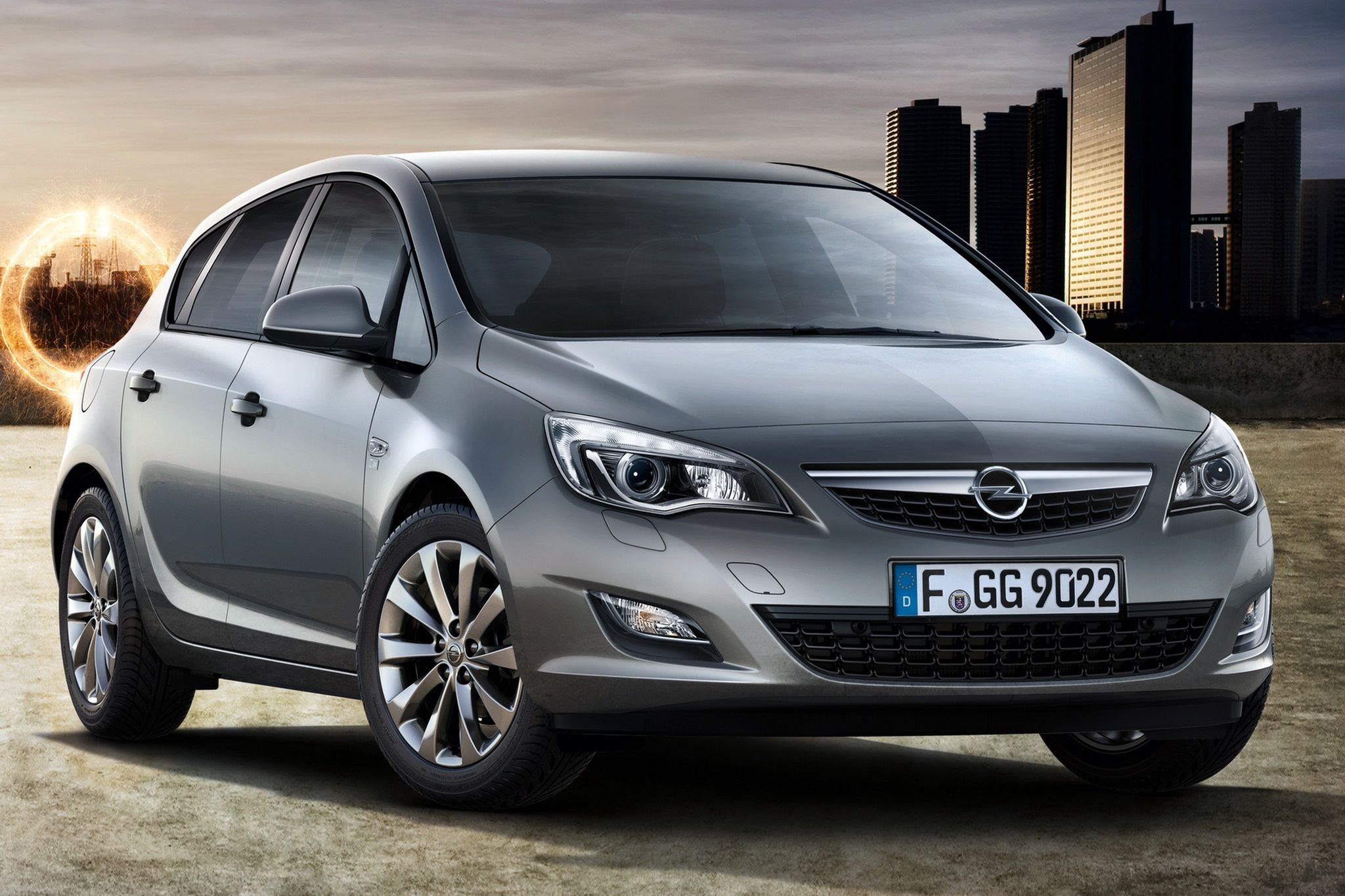 Opel Astra J przed liftingiem