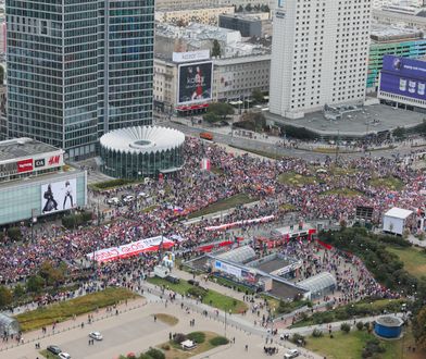 Milion osób na Marszu Miliona Serc? Zdjęcie z lotu ptaka