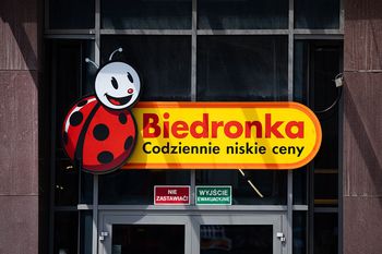 Drugi zeszyt 70 proc. taniej w Biedronce. Limit 12 sztuk