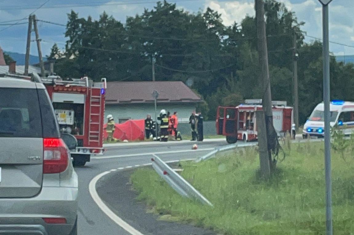 Śląskie. W wypadku zginął 22-letni motocyklista. 