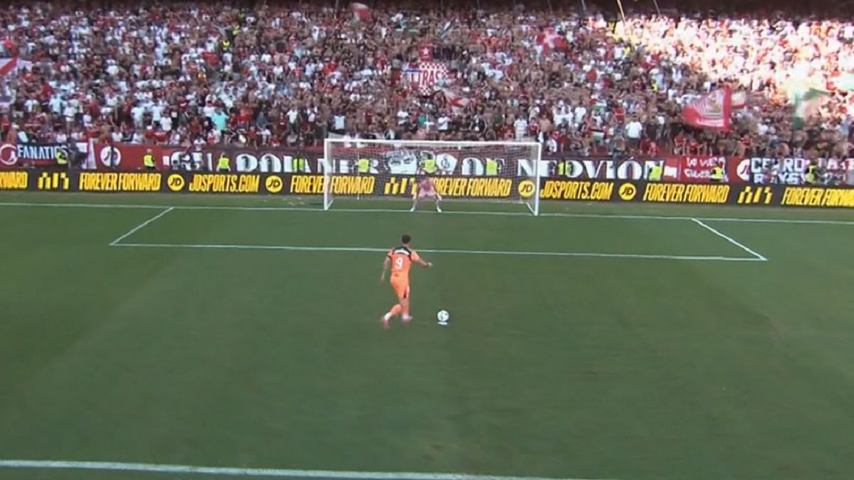 Twitter / Screen / Canal+Sport / Na zdjęciu: Robert Lewandowski nie wykorzystał rzutu karnego