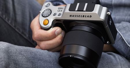 Średnioformatowy bezlusterkowiec 50 Mpix - zrobił go Hasselblad