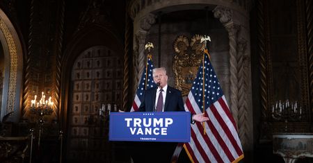Stan wyjątkowy w USA? CNN: Trump rozważa taką możliwość
