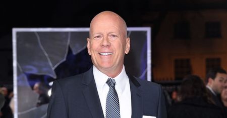 68-letni Bruce Willis walczy z demencją. Teraz paparazzi "przyłapali" go podczas przejażdżki po Hollywood (ZDJĘCIA)