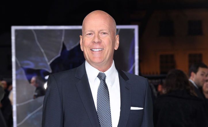 68-letni Bruce Willis walczy z demencją. Teraz paparazzi "przyłapali" go podczas przejażdżki po Hollywood (ZDJĘCIA)