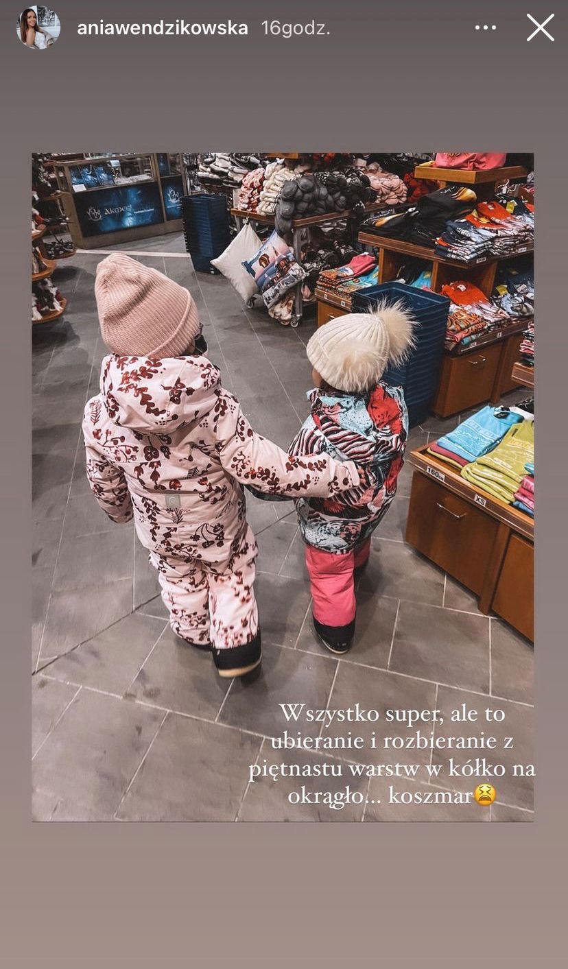 Anna Wendzikowska z córkami w Laponii