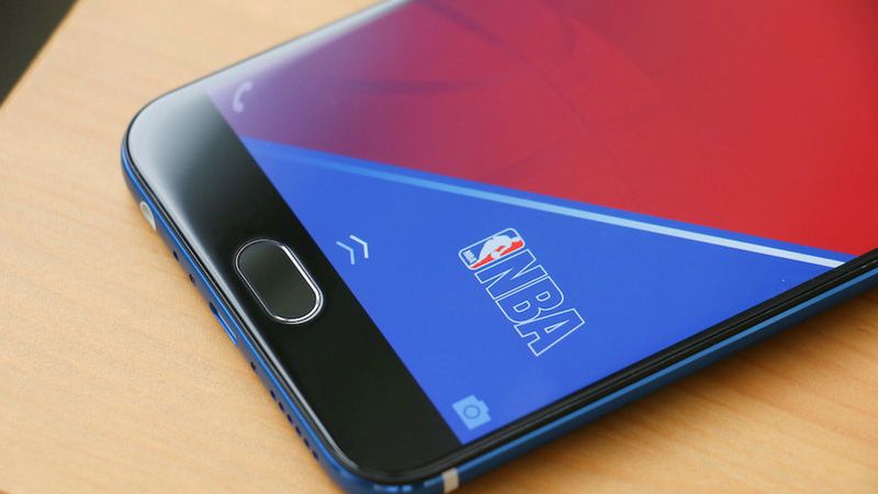 Chiński flagowiec od teraz także w edycji NBA. Wygląda świetnie 1