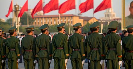 Chiny prowadzą testy na ludziach. Tworzą super żołnierza